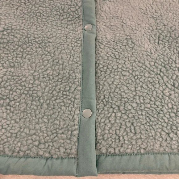 NWT Disney Parks Mickey Mouse Sherpa Jacket Women Size XL - Picture 9 of 16